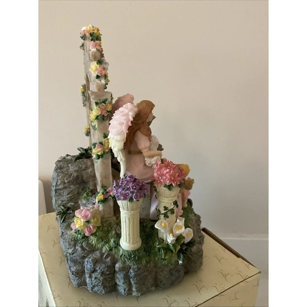 Classic Treasures Musical Angel Lion Lamb Water Fountain Everything is Beautiful
